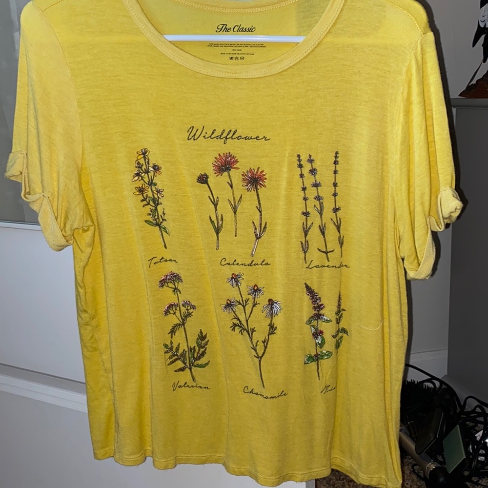 yellow wildflower collection shirt
